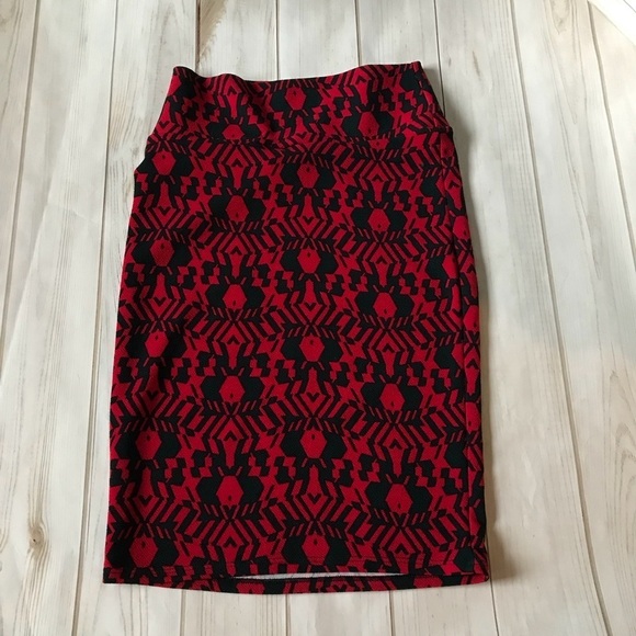 LuLaRoe Dresses & Skirts - 🛍 LuLaRoe Cassie Skirt
